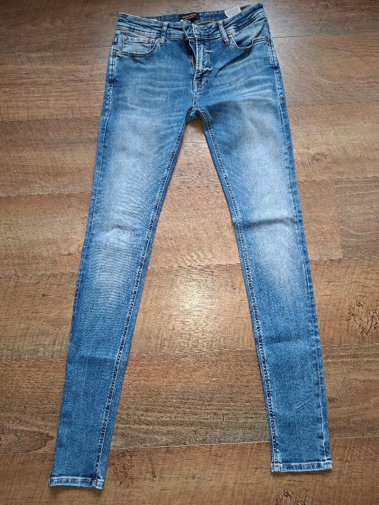 Jack & Jones maat 30-34, Kleding | Heren, Spijkerbroeken en Jeans, Blauw, Overige jeansmaten, Ophalen of Verzenden, Zo goed als nieuw