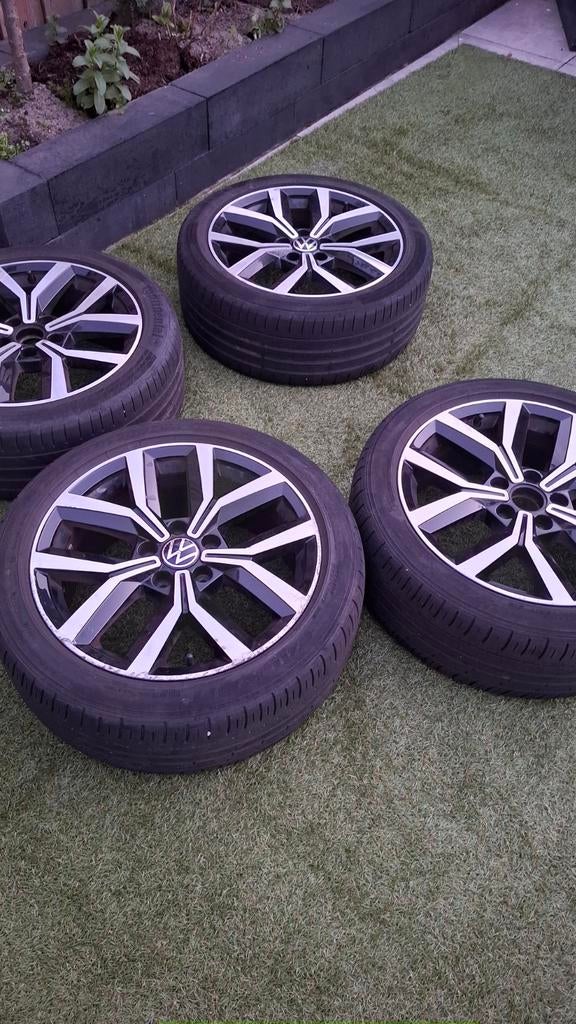 Set van 4 gebruikte Volkswagen velgen met banden, Auto-onderdelen, Banden en Velgen, Gebruikt, Banden en Velgen, 17 inch, Ophalen of Verzenden