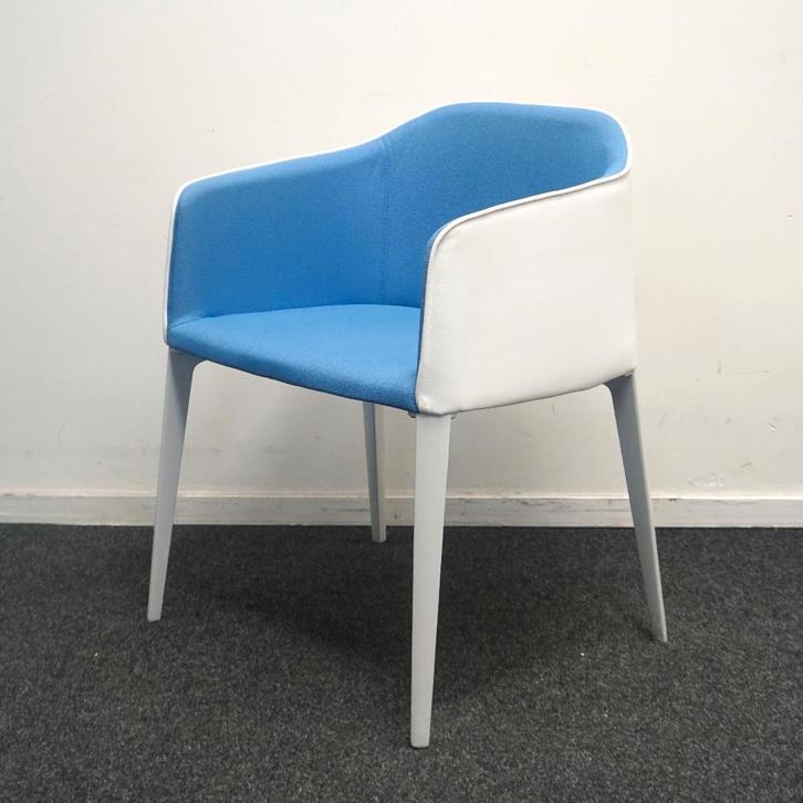 Pedrali Laja 885 Design Stoelen | Wit / Blauw | Leer / Stof, Huis en Inrichting, Stoelen, Gebruikt, Vijf, Zes of meer stoelen