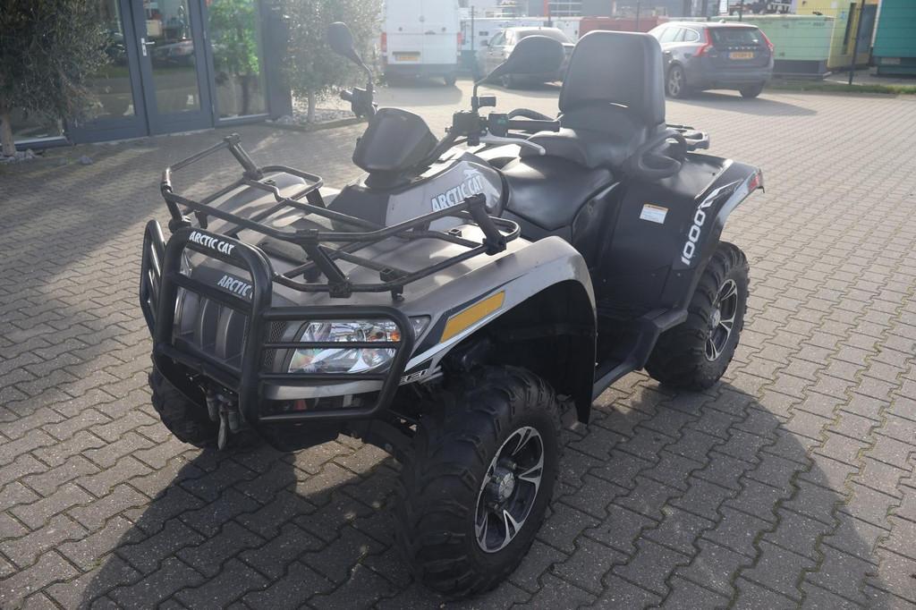 ARCTIC CAT TRV 1000 XT QUAD L7E Kenteken (bj 2013), Customercare@arcticcat.com, Arctic Cat Inc., 601 Brooks Ave
56701  Thief River Falls