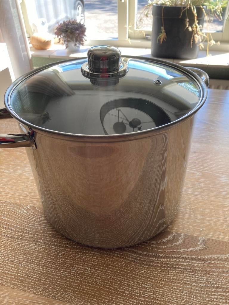 Grote RVS kookpan met glazen deksel, geschikt voor gas, Ophalen, Gebruikt, Rvs, Kookpan of Snelkookpan