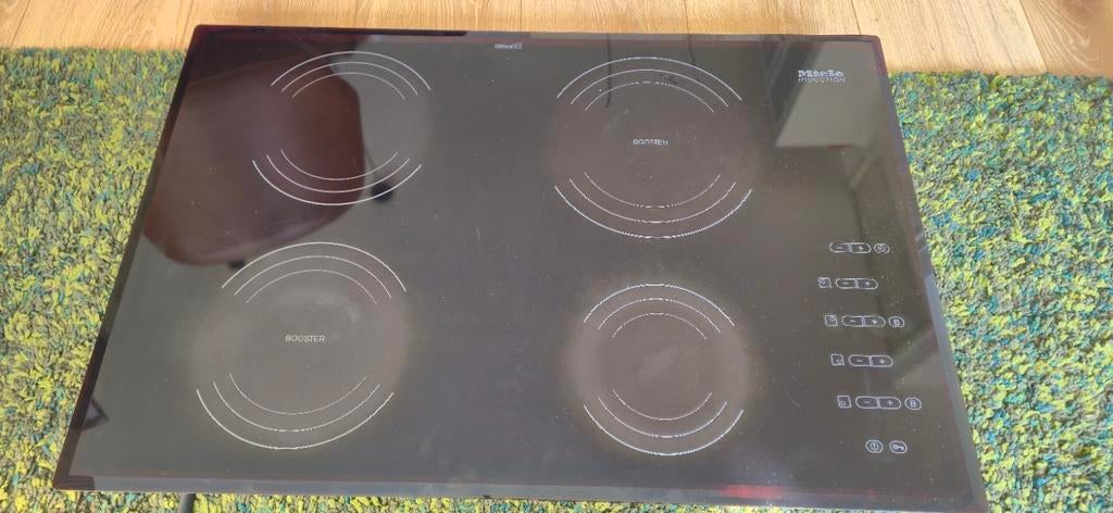 Miele Inductiekookplaat, Witgoed en Apparatuur, Kookplaten, Zo goed als nieuw, Inbouw, Inductie, 4 kookzones