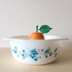 Vintage Arcopal ovenschaal Vergeet-mij-nietjes, Huis en Inrichting, Glas of Glazen, Ophalen of Verzenden, Overige stijlen, Glas