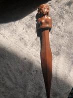 Briefopener Indonesische kunstenaar., Ophalen