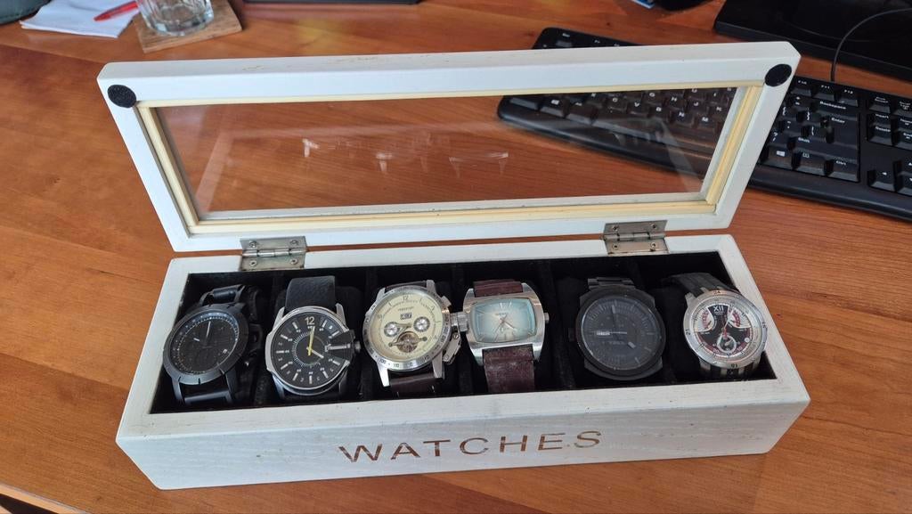 Zes horloges in bewaarbox, Ophalen of Verzenden, Leer, Overige merken