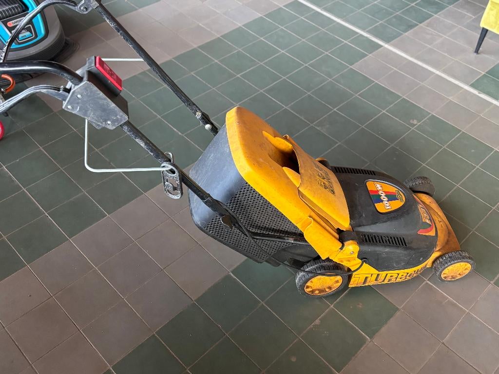 Fleurelle E321 Elektrische Grasmaaier Geel Zwart Kunststof, Ophalen, Gebruikt, 50 cm of meer, Elektrische grasmaaier