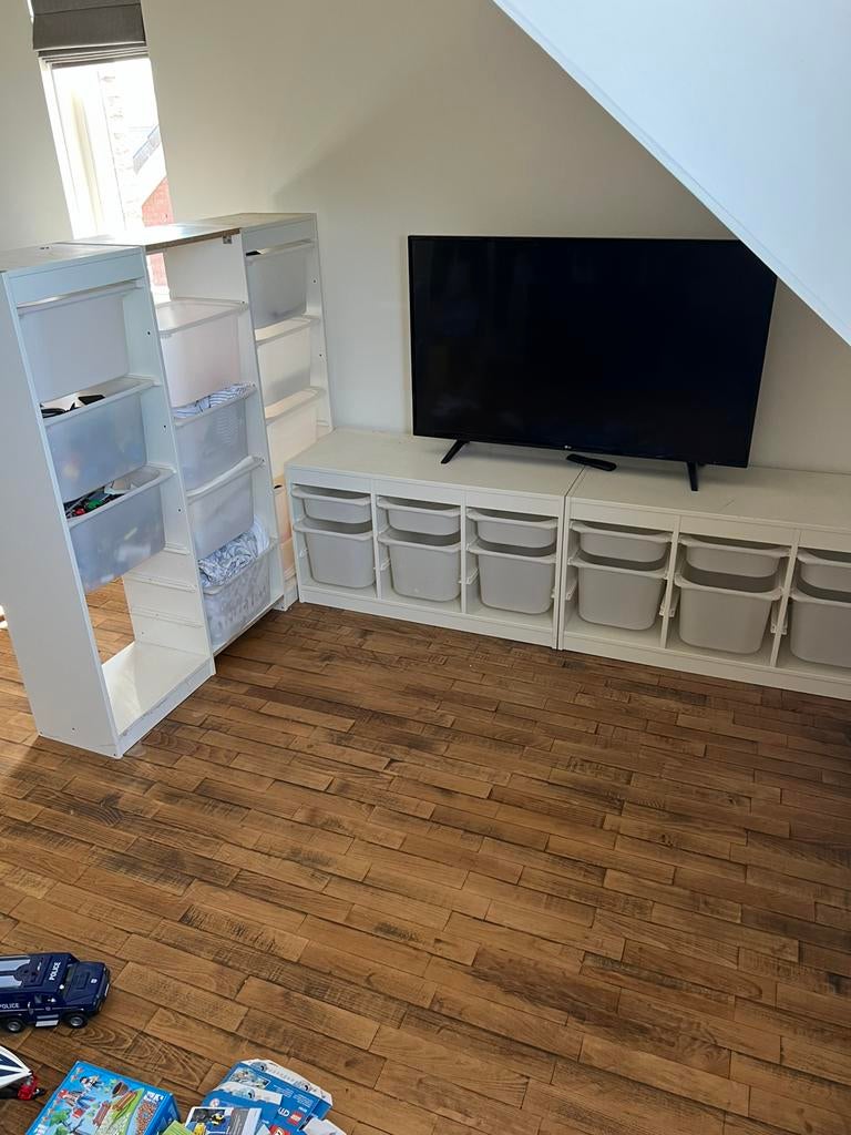 Ikea trofast kast, Ophalen