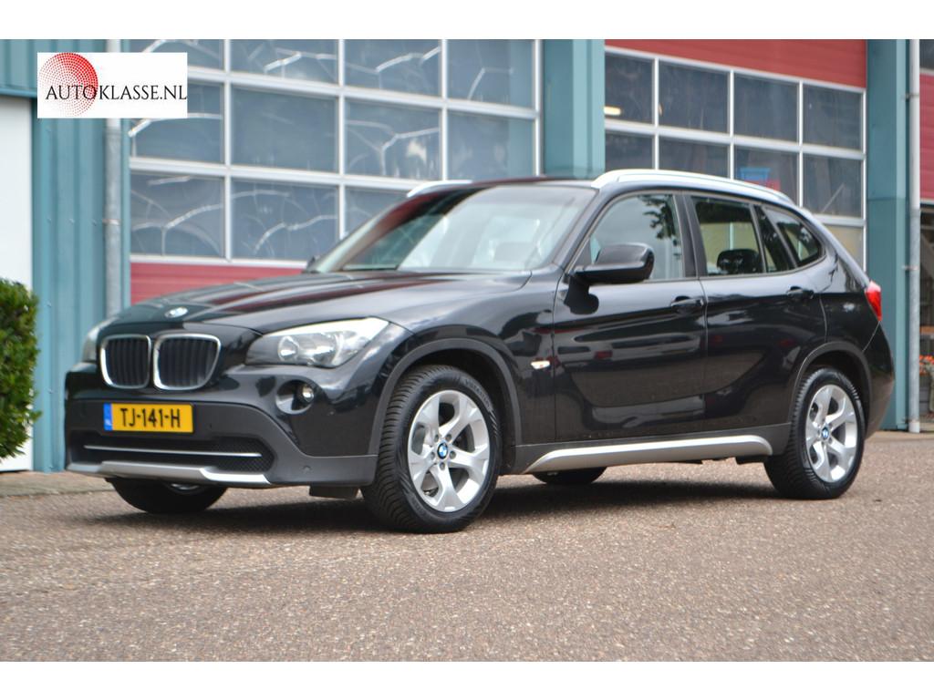 BMW X1 sDrive18i Executive AUTOMAAT (bj 2010), Achterwielaandrijving, Zwart, 4 cilinders, Zwart