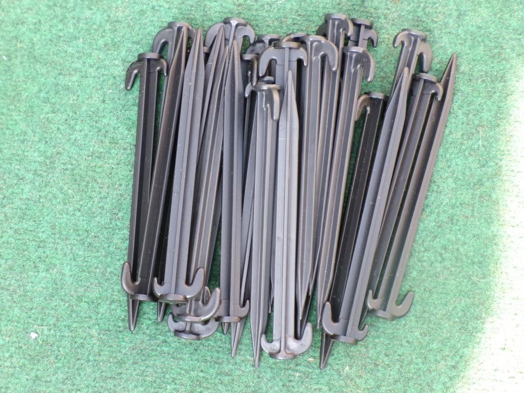 kunststof tent haringen, Caravans en Kamperen, Kampeeraccessoires, Ophalen, Nieuw