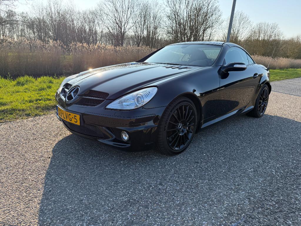 Nette Mercedes SLK55 AMG Roadster SLK 55 cabrio zwart 5.5, Auto's, Mercedes-Benz, Automaat, Achterwielaandrijving, 1440 kg, Cabriolet