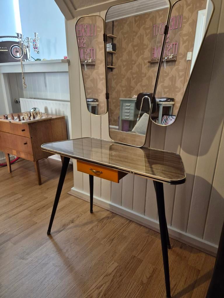 Retro Vintage Kaptafel met Spiegel en glasplaat, Huis en Inrichting, Tafels | Kaptafels, Gebruikt, Minder dan 100 cm, Retro, Vintage