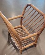 Rotan krantenbak lectuurmand vintage, Huis en Inrichting, Ophalen, Zo goed als nieuw
