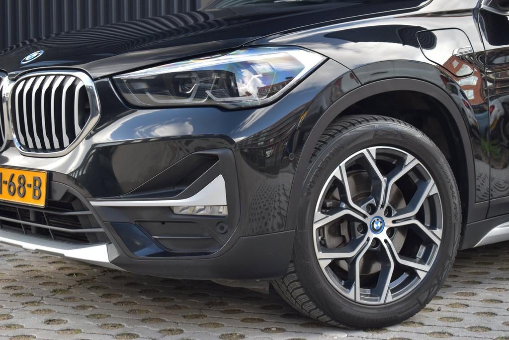 BMW X1 xDrive25e High Executive xLine | PANO | LEDER | HEAD-, Auto's, BMW, 8 kWh, Gebruikt, Zwart, Bedrijf