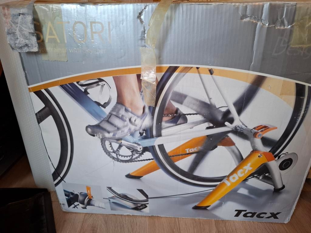 Tacx Satori fietstrainer voor thuis, inclusief trainingsband, Ophalen of Verzenden, Gebruikt, Tacx