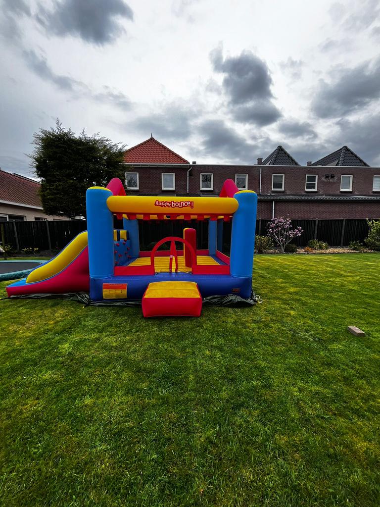 Leuk springkussen met glijbaan (3-10 jaar), Ophalen, Zo goed als nieuw