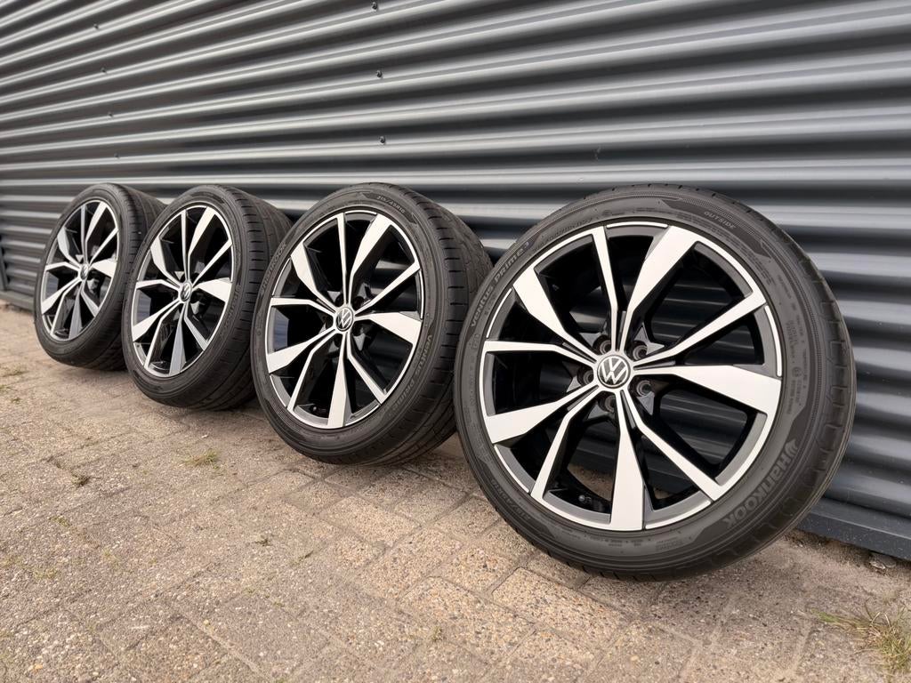 OEM VW Misano 18 inch 5x100 T-Cross R-Line Köln, Ophalen, 18 inch, Banden en Velgen, Personenwagen