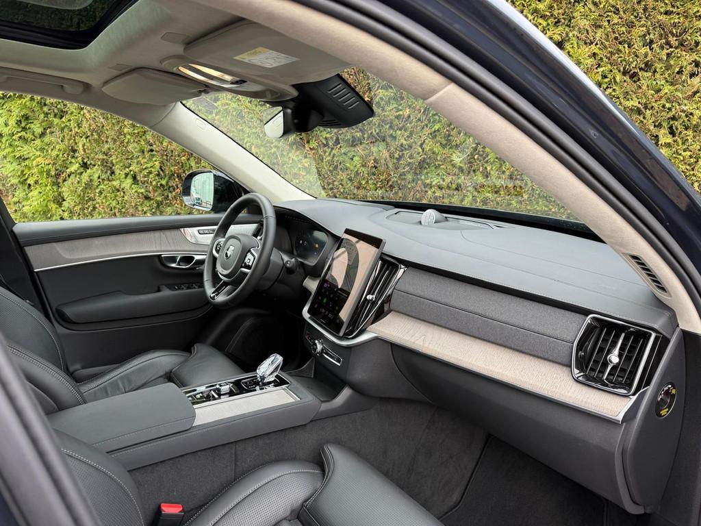 Volvo XC90 T8 Plug-in hybrid AWD Ultra Dark | Bowers & Wilki, 12 maanden, Gebruikt, Euro 6, 4 cilinders