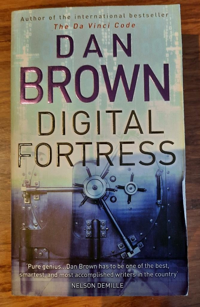 Digital Fortress – Dan Brown, Boeken, Thrillers, Gelezen, Ophalen of Verzenden