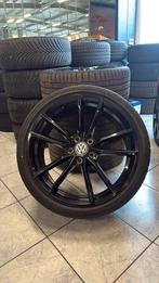 Originele set Volkswagen Golf 7 Pretoria Zomer ☀️19 inch, Auto-onderdelen, Banden en Velgen, 19 inch, Gebruikt, Banden en Velgen