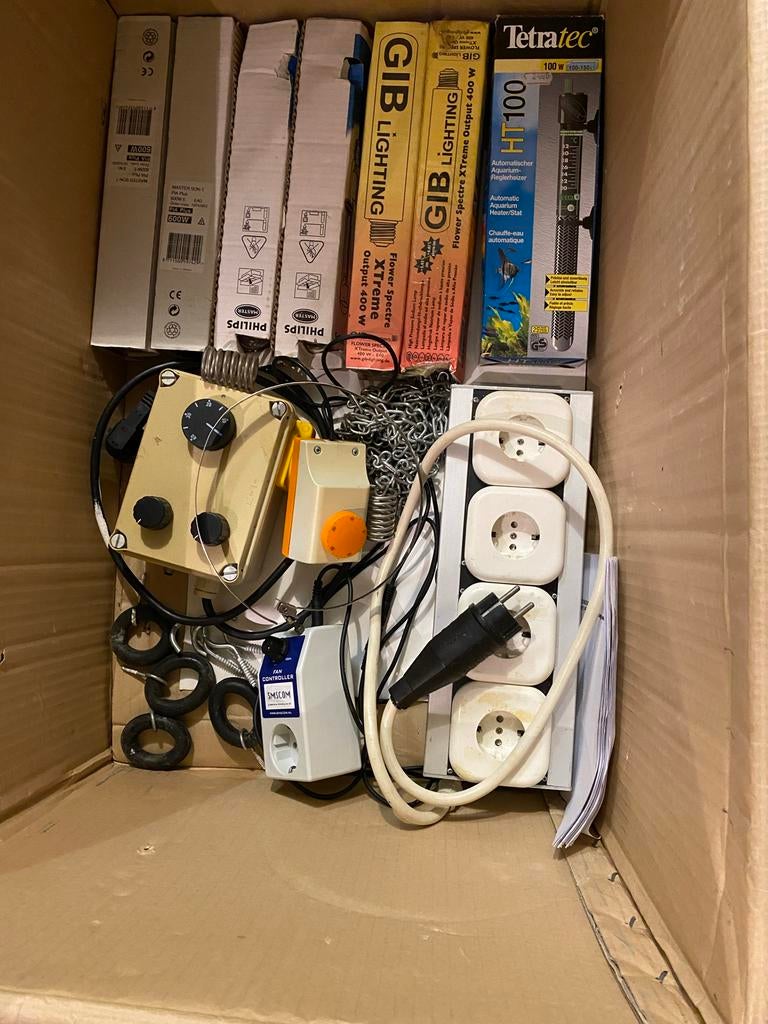 Kweekset bijna compleet - Diverse kweekbenodigdheden, Ophalen, Gebruikt, Overige typen