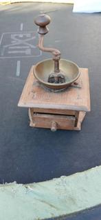 Antieke Koffiemolen met Houten, Ophalen of Verzenden
