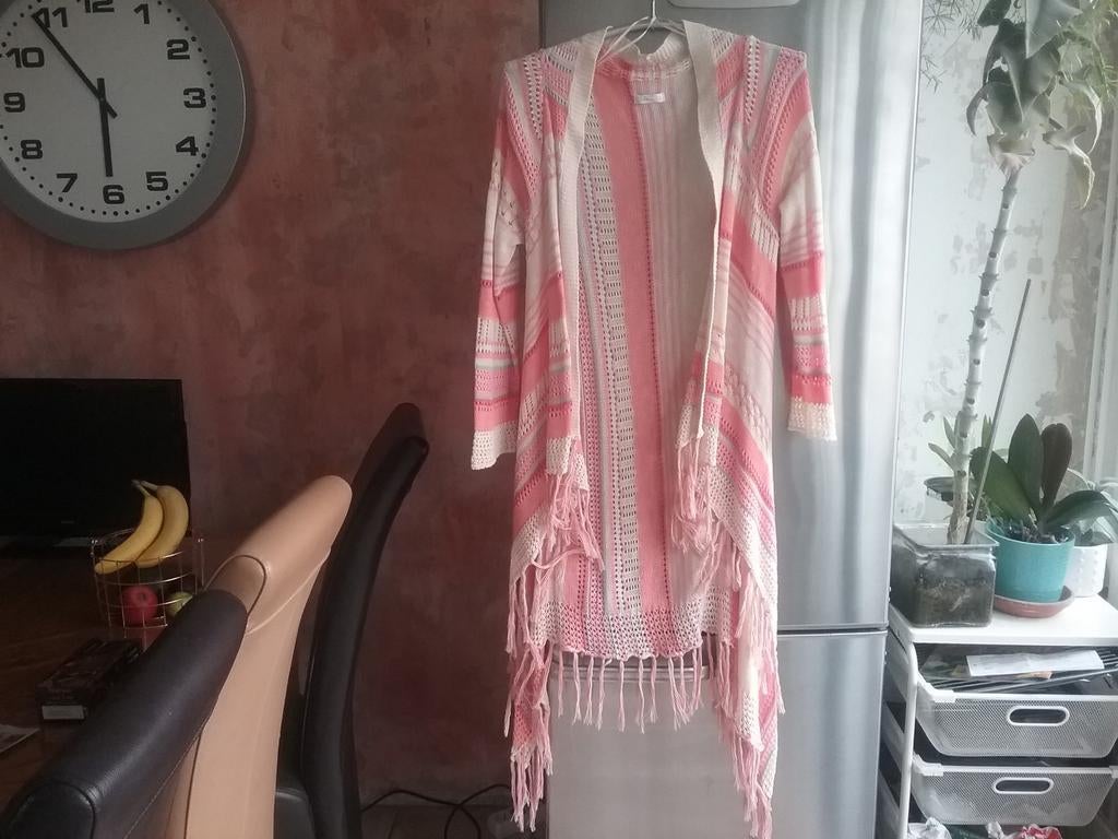 Lange roze/witte gebreide cardigan met franjes, Maat 38/40 (M), Ophalen of Verzenden, Roze, Onbekend