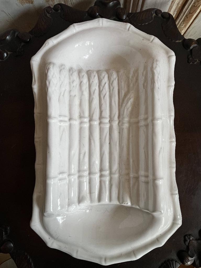 Antieke Portugese barbotine aspergeschaal, Ophalen of Verzenden