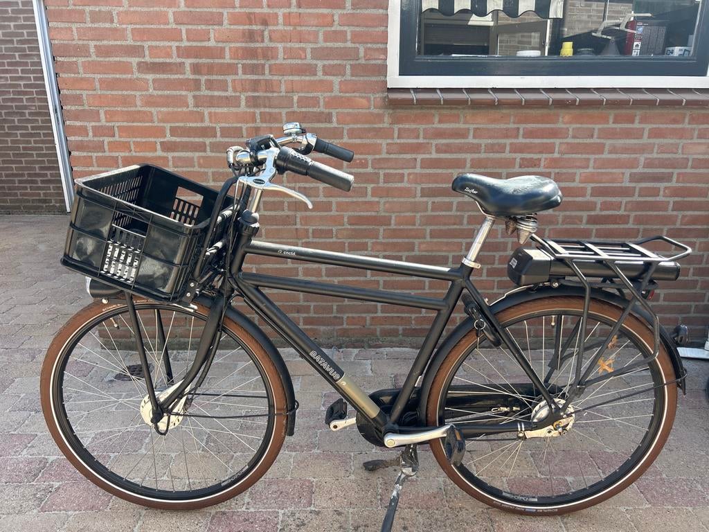 Batavus elektrische fiets met voordrager en mand, Fietsen en Brommers, Ophalen, Gebruikt, Versnellingen, Batavus