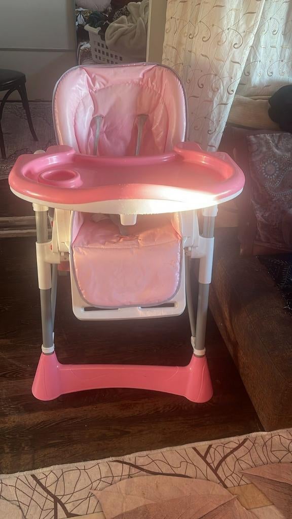Gebruikte roze baby eetstoel, Ophalen of Verzenden