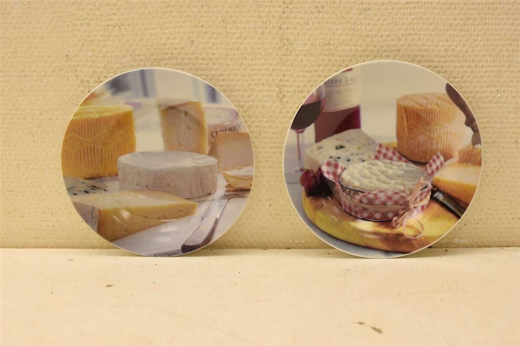 4 stuks Dora Pop porseleinen borden 46216, Gebruikt, Ophalen of Verzenden, Bord(en), Wedgwood