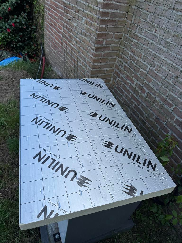 Reststukken Unilin Roof isolatie op afschot, Doe-het-zelf en Verbouw, Isolatie en Afdichting, 12 cm of meer, Zo goed als nieuw