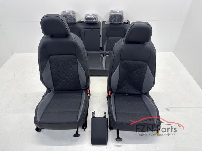 VW Golf 8 5H Facelift Interieur Leer Stof, Ophalen of Verzenden, Nieuw