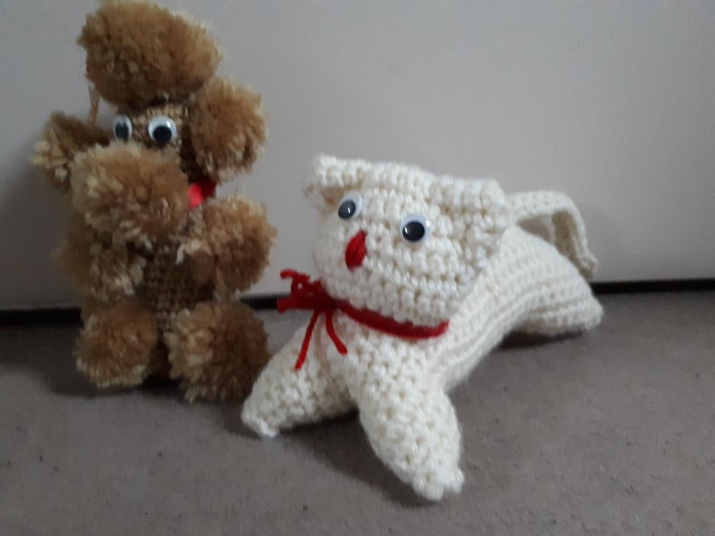 Vintage gehaakte poedel flesje en kat, Ophalen of Verzenden, Gebruikt, Haken, Overige typen