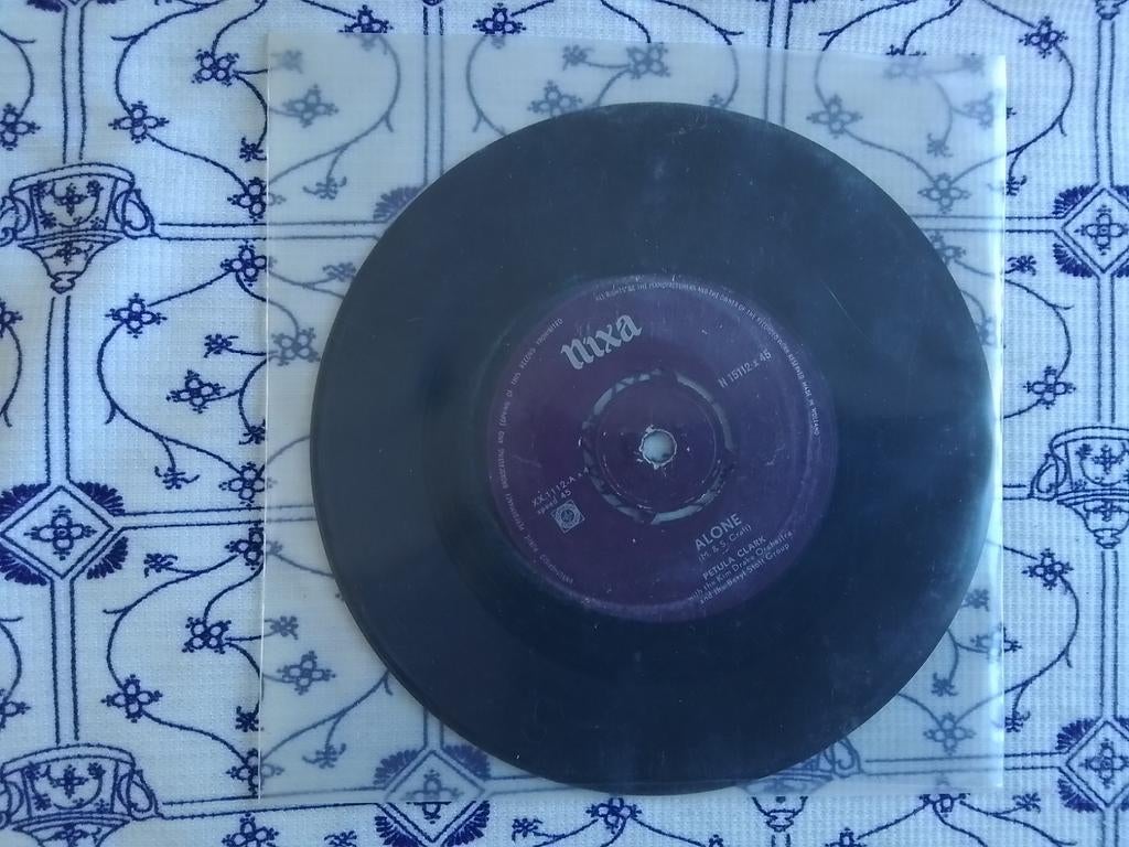 Petula clark              Alone, Cd's en Dvd's, Vinyl Singles, Ophalen of Verzenden, Zo goed als nieuw, Pop, Single