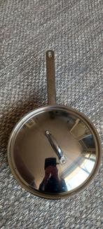 IKEA RVS Koekenpan met Deksel 25cm  - Zo goed als nieuw, Huis en Inrichting, Keuken | Potten en Pannen, Ophalen, Zo goed als nieuw
