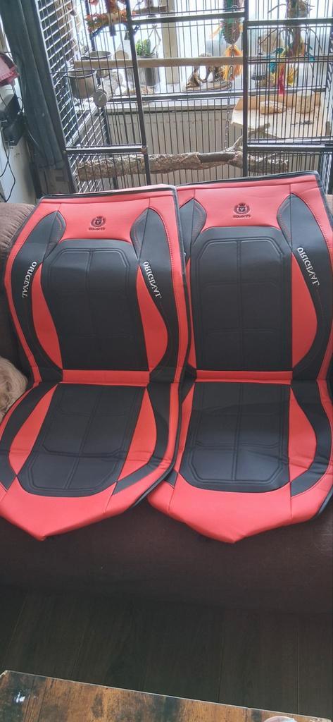 2x Auto Stoelhoezen Rood/Zwart - Nieuwstaat, Auto diversen, Auto-accessoires, Nieuw, Ophalen of Verzenden