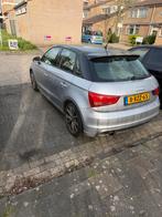 Audi A1 1.2 Tfsi 63KW SB 2014 Grijs, Auto's, Voorwielaandrijving, 4 cilinders, Origineel Nederlands, Handgeschakeld