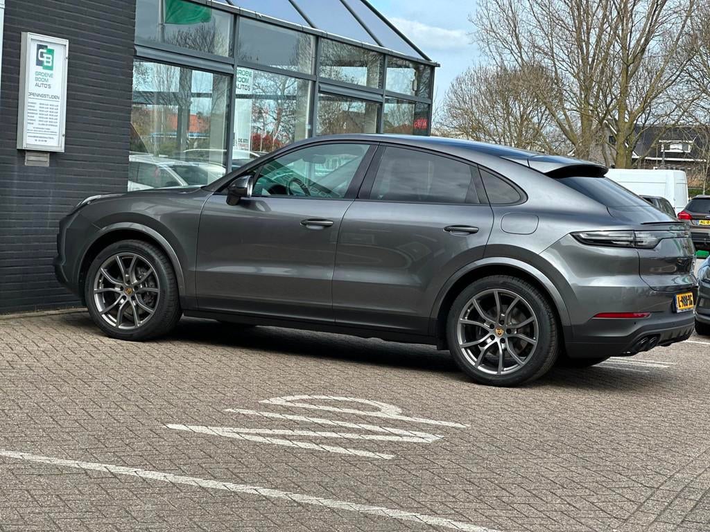 Porsche Cayenne Coupé 3.0 E-Hybrid/PANO-DAK/LEDER/CAMERA/NL, Auto's, Porsche, Automaat, Cayenne, 14 kWh, Gebruikt