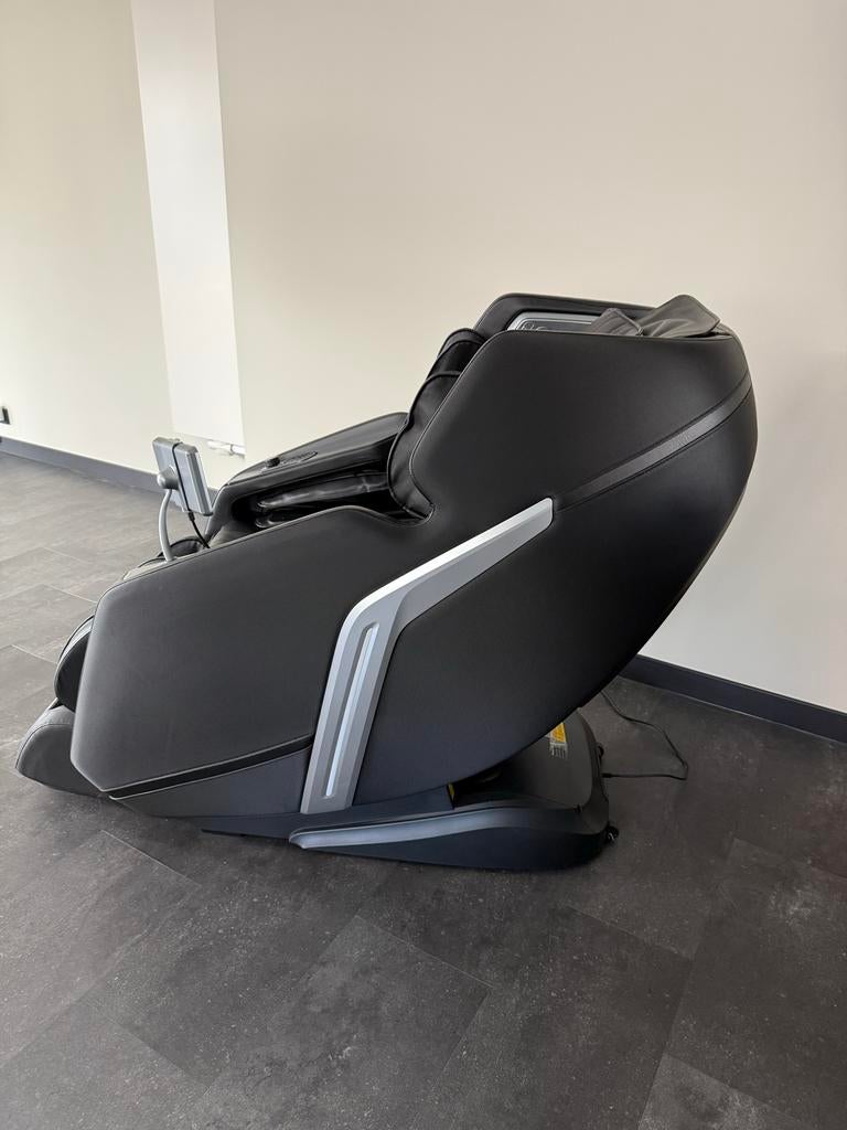Zwarte massagestoel met afstandsbediening, Ophalen of Verzenden, Zo goed als nieuw, Massagestoel of Kussen