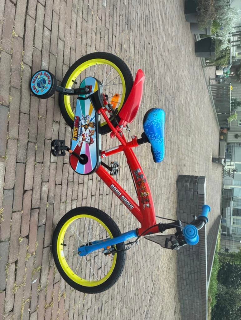 Paw patrol kinderfiets 16inch, Ophalen, Zo goed als nieuw, Staal