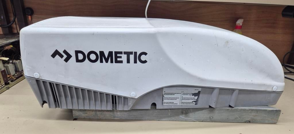 Dometic FJ-2200 airco voor camper of caravan, Ophalen
