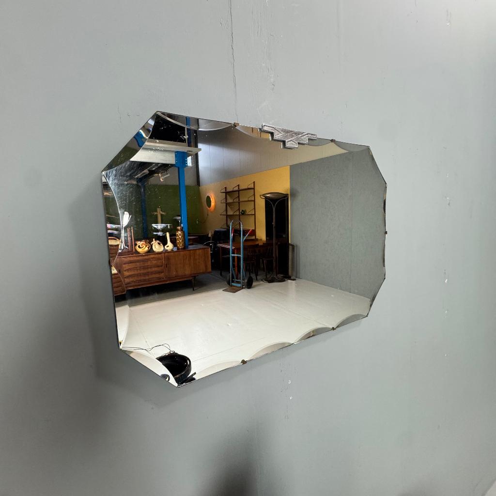 Art Deco spiegel met facetrand en ornament, Antiek en Kunst, Ophalen, Overige vormen, 50 tot 100 cm, Minder dan 100 cm