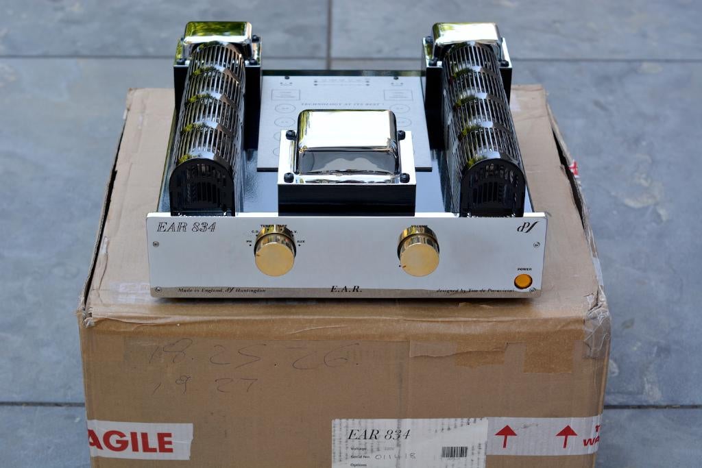 Ear 834 geïntegreerde buizen versterker (Nieuwstaat), Ophalen of Verzenden, Versterker