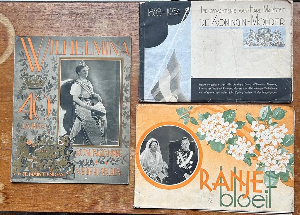 Historische Koninklijke Albums: Wilhelmina, Emma, Oranje, Verzamelen, Ophalen of Verzenden, Gebruikt, Nederland, Tijdschrift of Boek