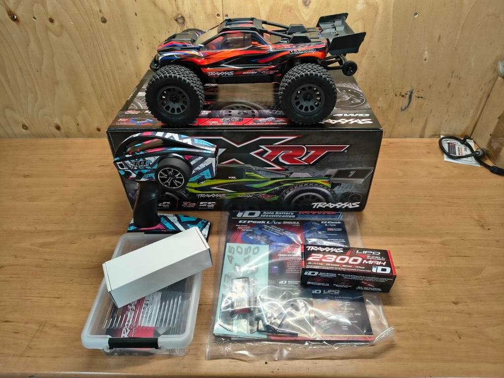 Traxxas mini xrt custom rtr, Ophalen of Verzenden, Zo goed als nieuw, Auto offroad