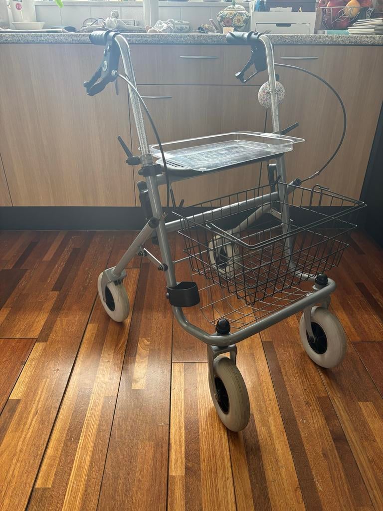 Rollator (opvouwbaar / inklapbaar), Diversen, Ophalen, Opvouwbaar