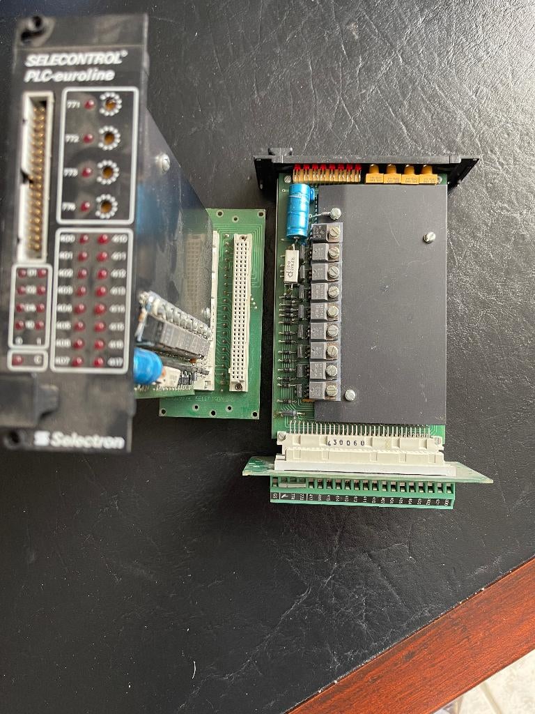2 X Selectron selectrol PLC 032 PLC - Euroline, Ophalen of Verzenden, Gebruikt