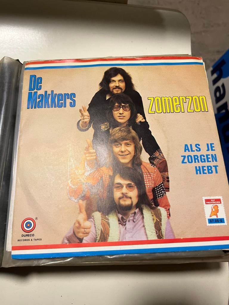 De makkers - zomer zon (7 inch vinyl), Ophalen of Verzenden, Gebruikt, 7 inch, Levenslied of Smartlap