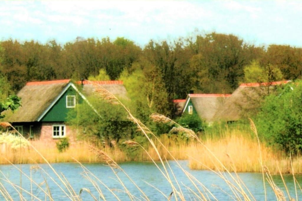 801199 Paasloo Villapark De Weerribben Roodstempel, Ophalen of Verzenden, 1980 tot heden, Gelopen, Overijssel