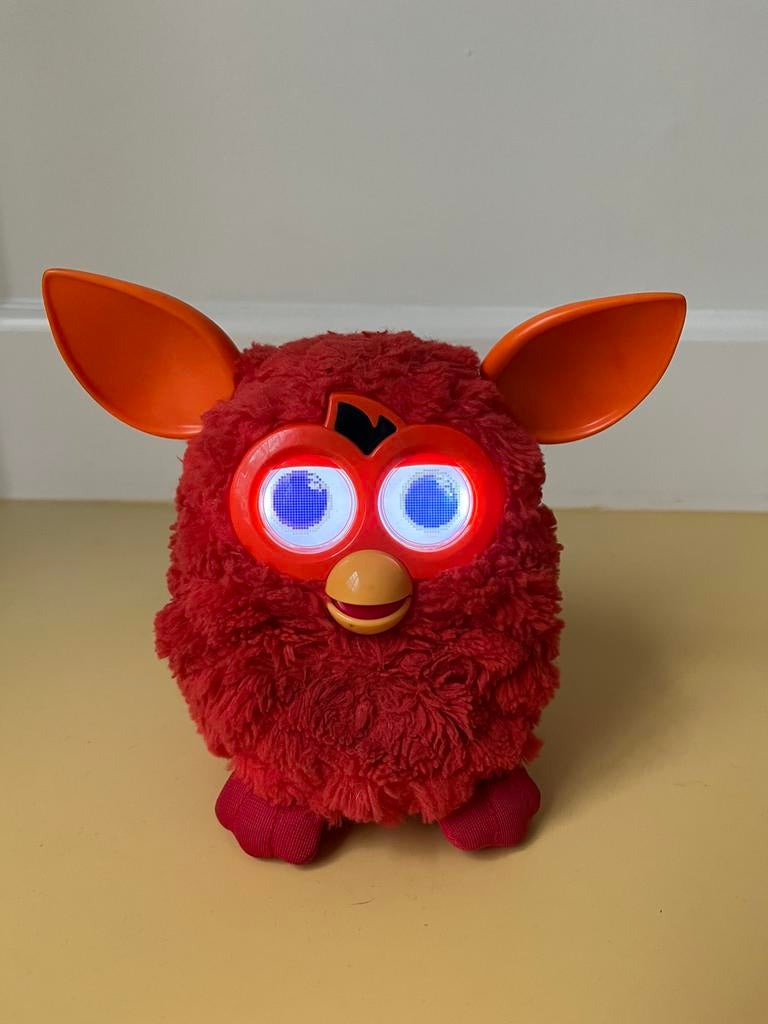 Originele Electronische Furby Rood Hasbro 2012 Goede Staat, Ophalen of Verzenden, Gebruikt, Overige typen